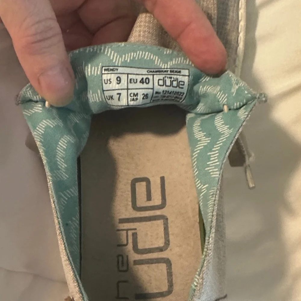 Hey Dude Woman’s Loafers - Light Gray and Cream - Picture 4 of 4